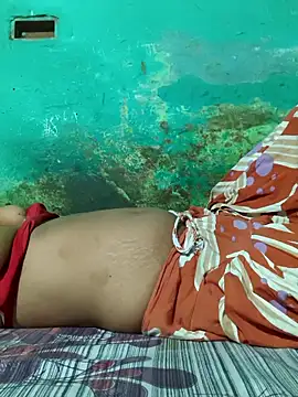 Snapshot of Love-pari077 chatting on 09/18/25, 04:42 Love-pari077 online show from 09/18/25, 04:42