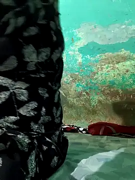 Snapshot of Love-pari077 chatting on 09/25/25, 04:38 Love-pari077 online show from 09/25/25, 04:38