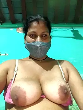 Snapshot of Love-pari077 chatting on 09/26/25, 04:55 Love-pari077 online show from 09/26/25, 04:55