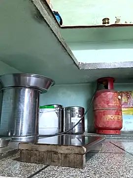 Snapshot of Love-pari077 chatting on 10/08/25, 12:52 Love-pari077 online show from 10/08/25, 12:52