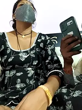 Snapshot of Love-pari077 chatting on 10/15/25, 03:56 Love-pari077 online show from 10/15/25, 03:56