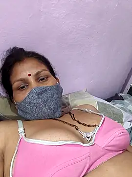 Snapshot of Love-pari077 chatting on 10/18/25, 02:29 Love-pari077 online show from 10/18/25, 02:29