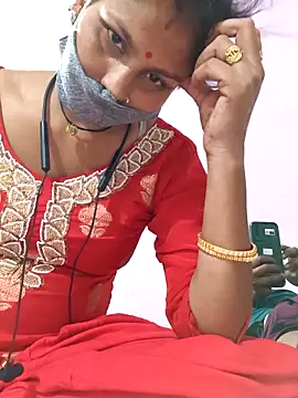 Snapshot of Love-pari077 chatting on 10/19/25, 03:45 Love-pari077 online show from 10/19/25, 03:45