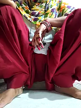 Snapshot of Love-pari077 chatting on 10/22/25, 12:55 Love-pari077 online show from 10/22/25, 12:55