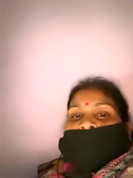 Snapshot of Love-pari077 chatting on 10/30/25, 08:16 Love-pari077 online show from 10/30/25, 08:16