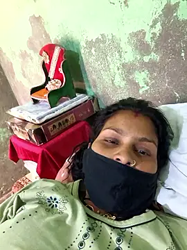 Snapshot of Love-pari077 chatting on 11/03/25, 03:30 Love-pari077 online show from 11/03/25, 03:30