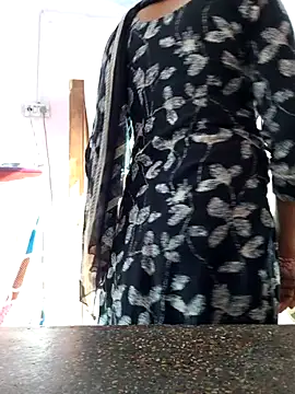 Snapshot of Love-pari077 chatting on 11/04/25, 03:38 Love-pari077 online show from 11/04/25, 03:38