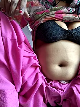 Snapshot of Love-pari077 chatting on 11/05/25, 07:30 Love-pari077 online show from 11/05/25, 07:30