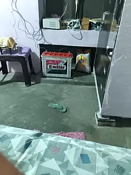 Snapshot of Love-pari077 chatting on 11/12/25, 04:18 Love-pari077 online show from 11/12/25, 04:18