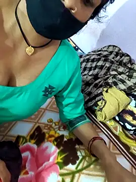 Snapshot of Love-pari077 chatting on 12/22/25, 02:36 Love-pari077 online show from 12/22/25, 02:36