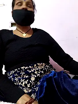 Snapshot of Love-pari077 chatting on 01/14/26, 03:17 Love-pari077 online show from 01/14/26, 03:17