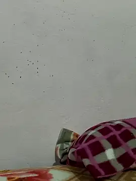 Snapshot of Love-pari077 chatting on 02/01/26, 12:53 Love-pari077 online show from 02/01/26, 12:53