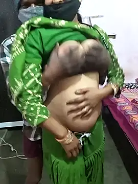 Snapshot of Love-pari077 chatting on 02/13/26, 02:46 Love-pari077 online show from 02/13/26, 02:46