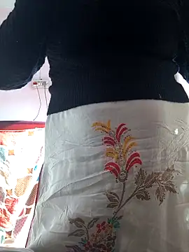 Snapshot of Love-pari077 chatting on 02/17/26, 03:47 Love-pari077 online show from 02/17/26, 03:47