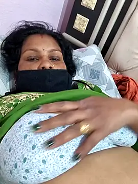 Snapshot of Love-pari077 chatting on 03/01/26, 06:59 Love-pari077 online show from 03/01/26, 06:59