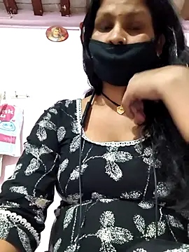 Snapshot of Love-pari077 chatting on 04/27/26, 04:43 Love-pari077 online show from 04/27/26, 04:43