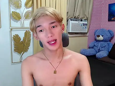 fuckerfriendsxx online show from 04/19/26, 08:24