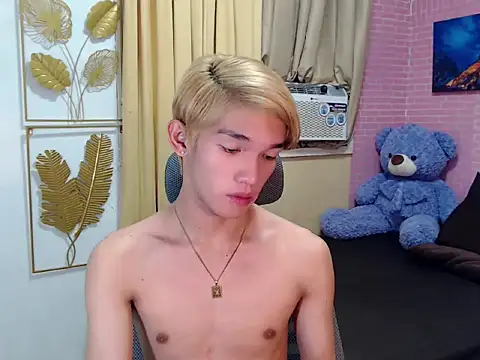 fuckerfriendsxx online show from 04/21/26, 12:00