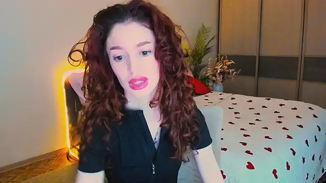 ChristinaConteeree online show from 04/08/26, 03:39