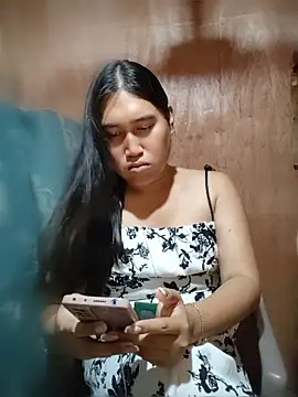 Snapshot of Romantic_Sabrina chatting on 05/19/26, 01:56 Romantic Sabrina online show from 05/19/26, 01:56
