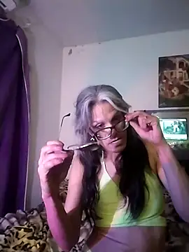 Snapshot of miawmiaw0706 chatting on 09/29/25, 05:56 miawmiaw0706 online show from 09/29/25, 05:56