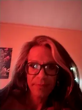 Snapshot of miawmiaw0706 chatting on 10/14/25, 05:08 miawmiaw0706 online show from 10/14/25, 05:08