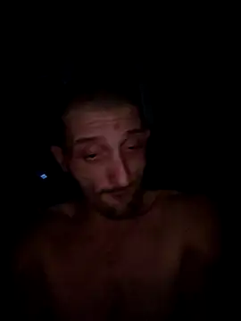 Snapshot of Rebeldevil95 chatting on 10/15/25, 08:03 Rebeldevil95 online show from 10/15/25, 08:03