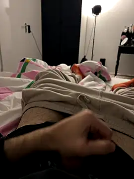 Frankieyyy1 online show from 12/20/25, 10:06