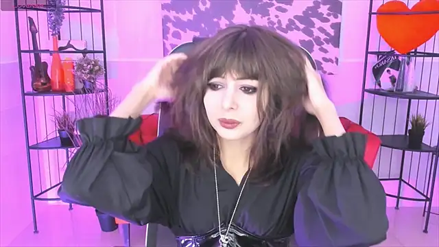 CrystallBloom online show from 10/16/25, 01:50