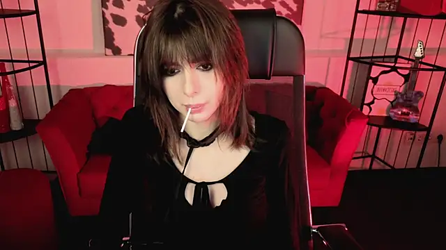 CrystallBloom online show from 04/21/26, 01:42