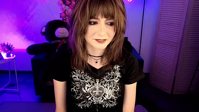 CrystallBloom online show from 04/25/26, 01:30