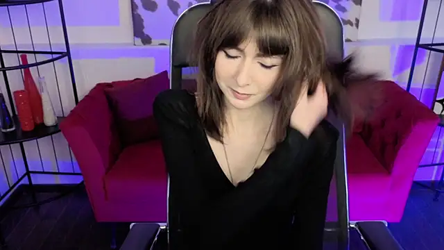 CrystallBloom online show from 04/27/26, 01:25