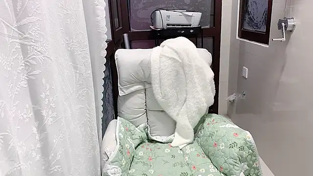 mmm6660 online show from 11/10/25, 02:16