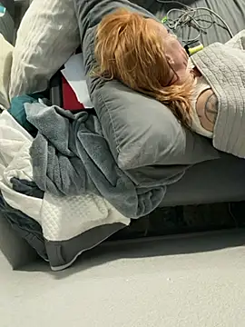 Snapshot of zoeyportland chatting on 03/20/26, 10:42 zoeyportland online show from 03/20/26, 10:42