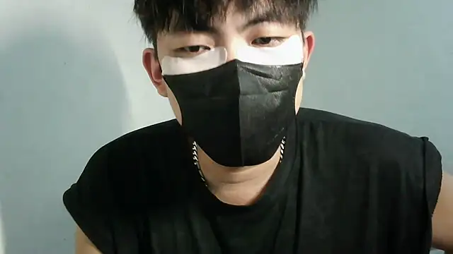 Snapshot of bigbb101011 chatting on 09/11/25, 01:00 bigbb101011 online show from 09/11/25, 01:00