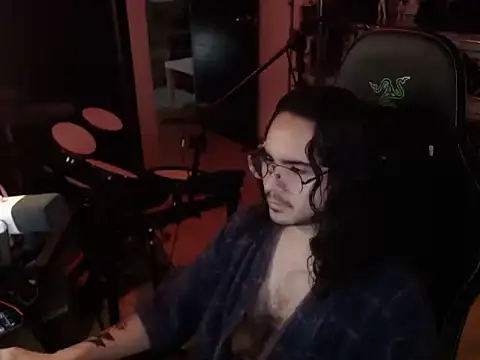 Snapshot of dorrey21 chatting on 10/06/25, 03:42 dorrey21 online show from 10/06/25, 03:42