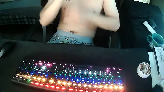 solooboy18 online show from 09/22/25, 12:40