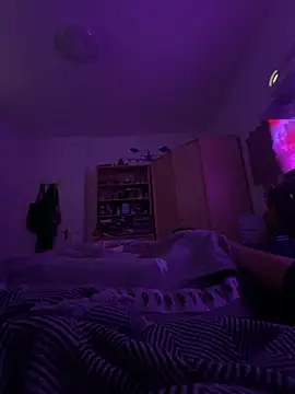 xmilolivex online show from 10/15/25, 05:13