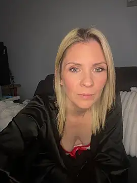 Lexi-Lux-X online show from 01/12/26, 02:39