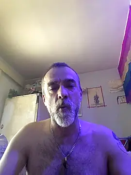 Snapshot of GabyCollado5 chatting on 09/12/25, 11:32 GabyCollado5 online show from 09/12/25, 11:32