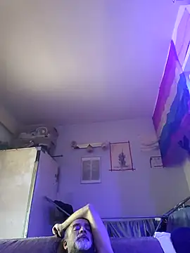 Snapshot of GabyCollado5 chatting on 09/17/25, 08:05 GabyCollado5 online show from 09/17/25, 08:05