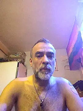 Snapshot of GabyCollado5 chatting on 10/13/25, 06:13 GabyCollado5 online show from 10/13/25, 06:13