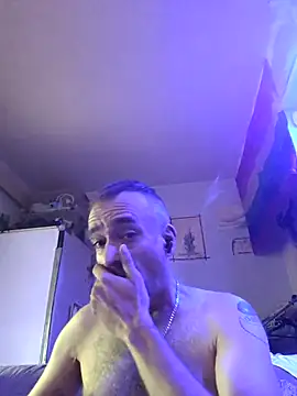 Snapshot of GabyCollado5 chatting on 11/04/25, 07:29 GabyCollado5 online show from 11/04/25, 07:29