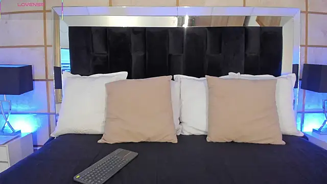 GretaVelvet online show from 09/10/25, 07:36