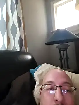 Snapshot of MEAT4urGRILL chatting on 02/18/25, 05:21 MEAT4urGRILL online show from 02/18/25, 05:21