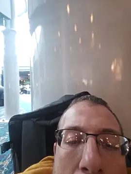 Snapshot of MEAT4urGRILL chatting on 11/09/25, 06:06 MEAT4urGRILL online show from 11/09/25, 06:06