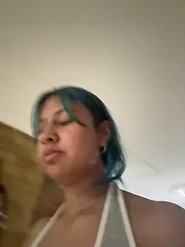 lynn9000 online show from 04/25/26, 05:21