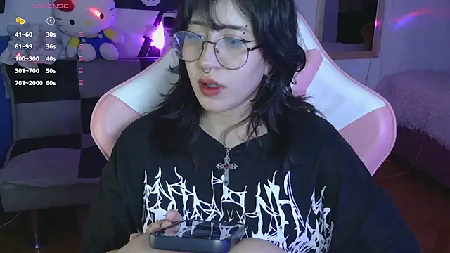 Snapshot of Hachiko_Love chatting on 07/02/26, 12:10 Hachiko Love online show from 07/02/26, 12:10
