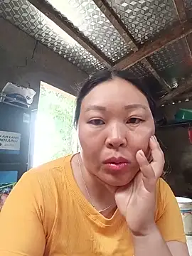 Snapshot of mptan73 chatting on 05/16/26, 01:13 mptan73 online show from 05/16/26, 01:13