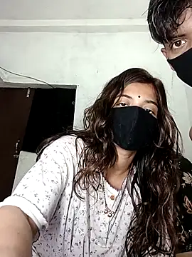 hiddennisha online show from 10/25/25, 08:00